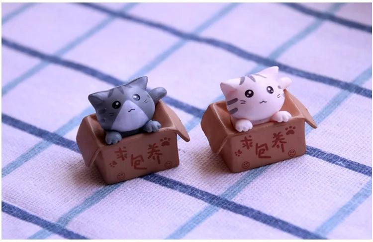 Kawaii Mini Cat Figurine – 2.8 cm (1.1 in) PVC Desk & Garden Ornament