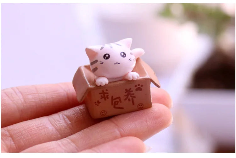 Kawaii Mini Cat Figurine – 2.8 cm (1.1 in) PVC Desk & Garden Ornament