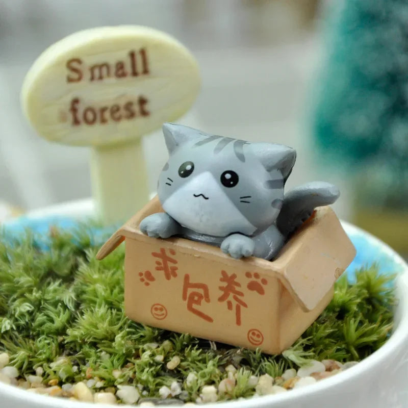 Kawaii Mini Cat Figurine – 2.8 cm (1.1 in) PVC Desk & Garden Ornament