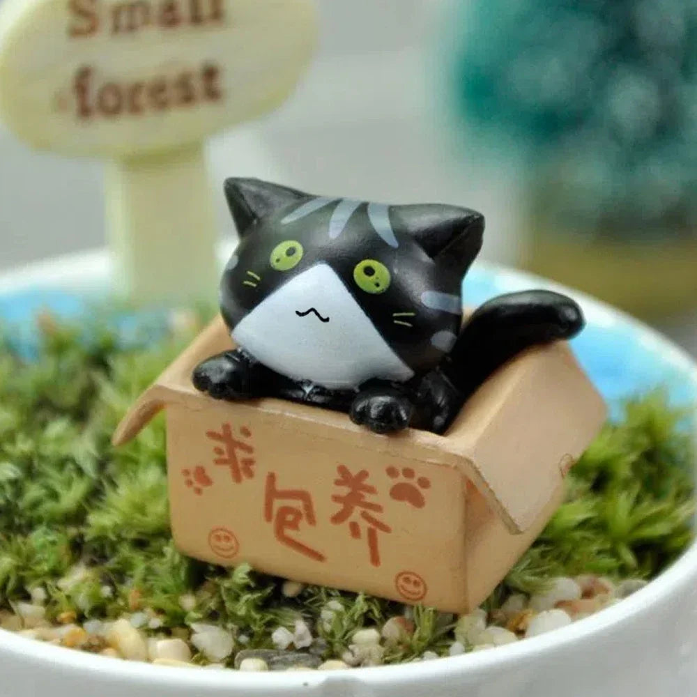 Kawaii Mini Cat Figurine – 2.8 cm (1.1 in) PVC Desk & Garden Ornament